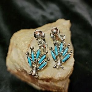 Vintage Zuni Style Squash Blossom Clip On Earrings